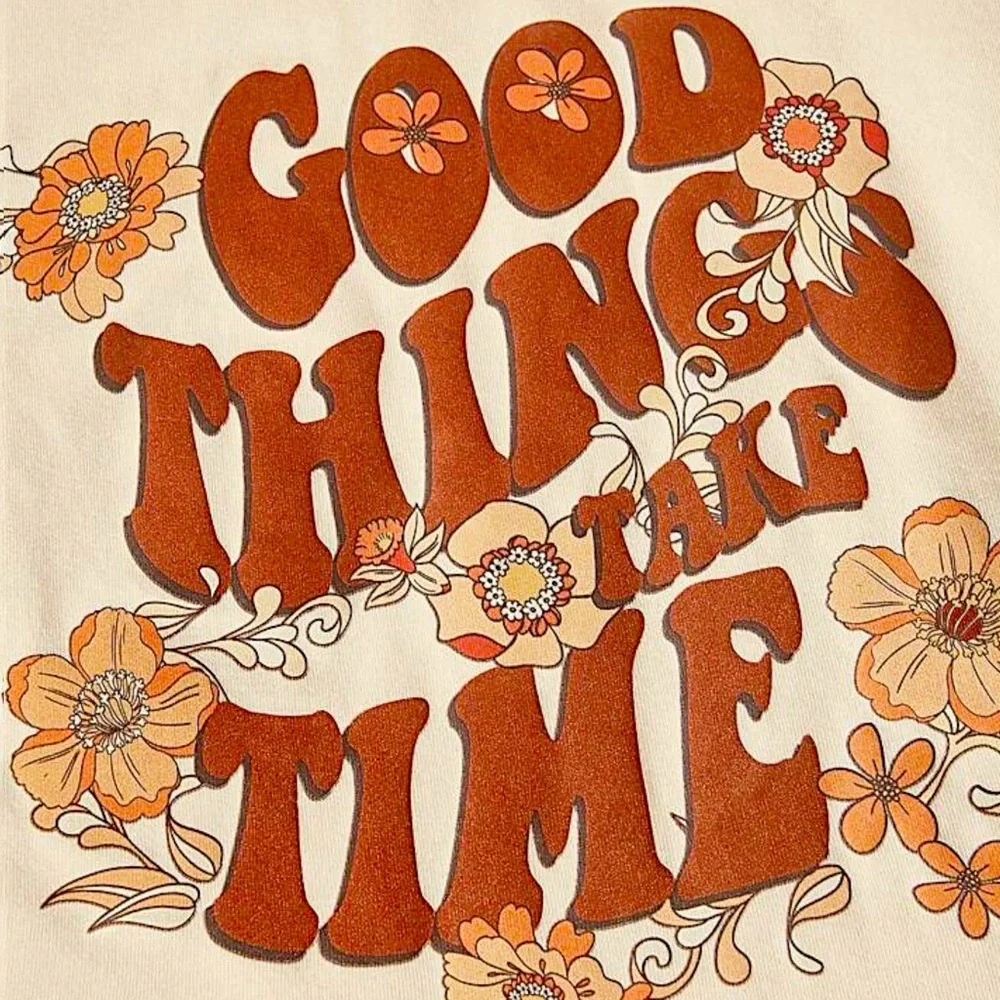 “Good Things Take Time” Slogan Contrast Graphic Cropped Tee - Picture 10 of 16